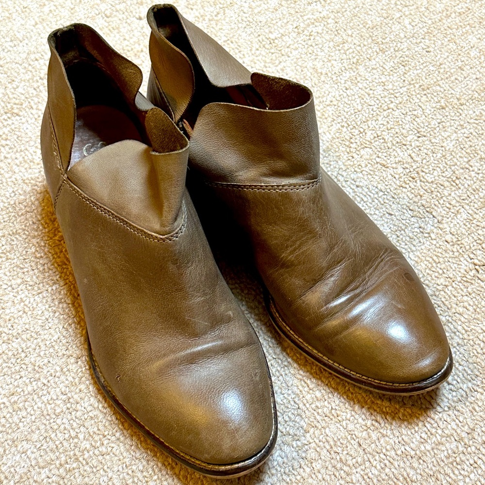 Saychelles Women’s Brown Leather Shoes Booties Ankle Boots size 6